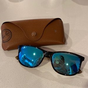 Ray-Ban Andy blue mirror polarized lenses with tortoise frame